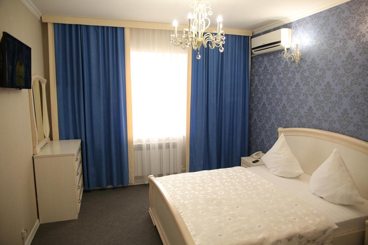 Sweet Home Hotel Atyraū Eksteriør billede